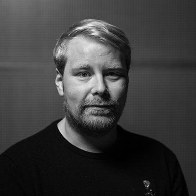 Mads Blenker - Communications Consultant