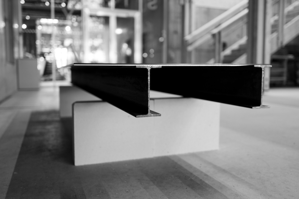 Mies Lies by Office Blommen