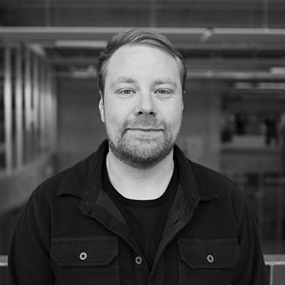 Mads Blenker - Communications Consultant