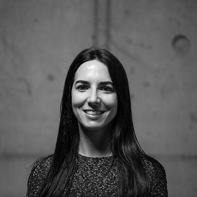 Nuria Casais - Associate Professor